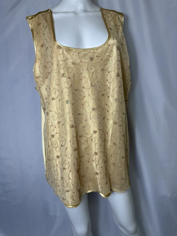 BLUSA SIN MANGAS VINTAGE MARCA SERENADA DORADA CON ACENTO DE ENCAJE TALLA 3X Foto 3 de 4