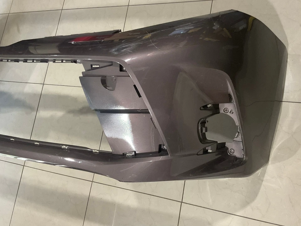 Cubierta del parachoques delantero marrón 2018 2019 2020 Toyota Sienna 52119 08080 OEM Foto 2 de 4