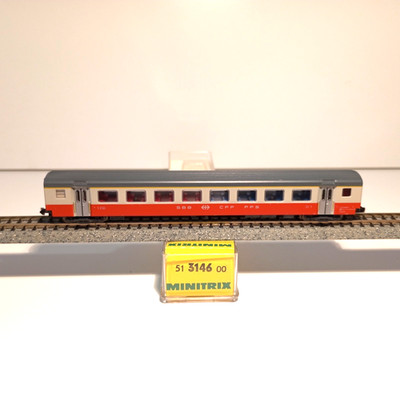 PASSENGER CAR 1ST CLASS ''SWISS-EXPRESS'' SBB EP. IV MINITRIX 51 3146 00 (H233