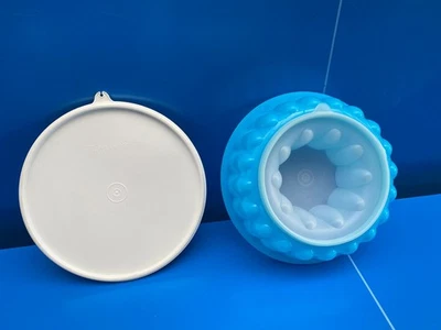 TUPPERWARE grand moule à Gâteaux couronne Charlotte Bleu Ø23 cm VINTAGE TBE - Photo 1/4