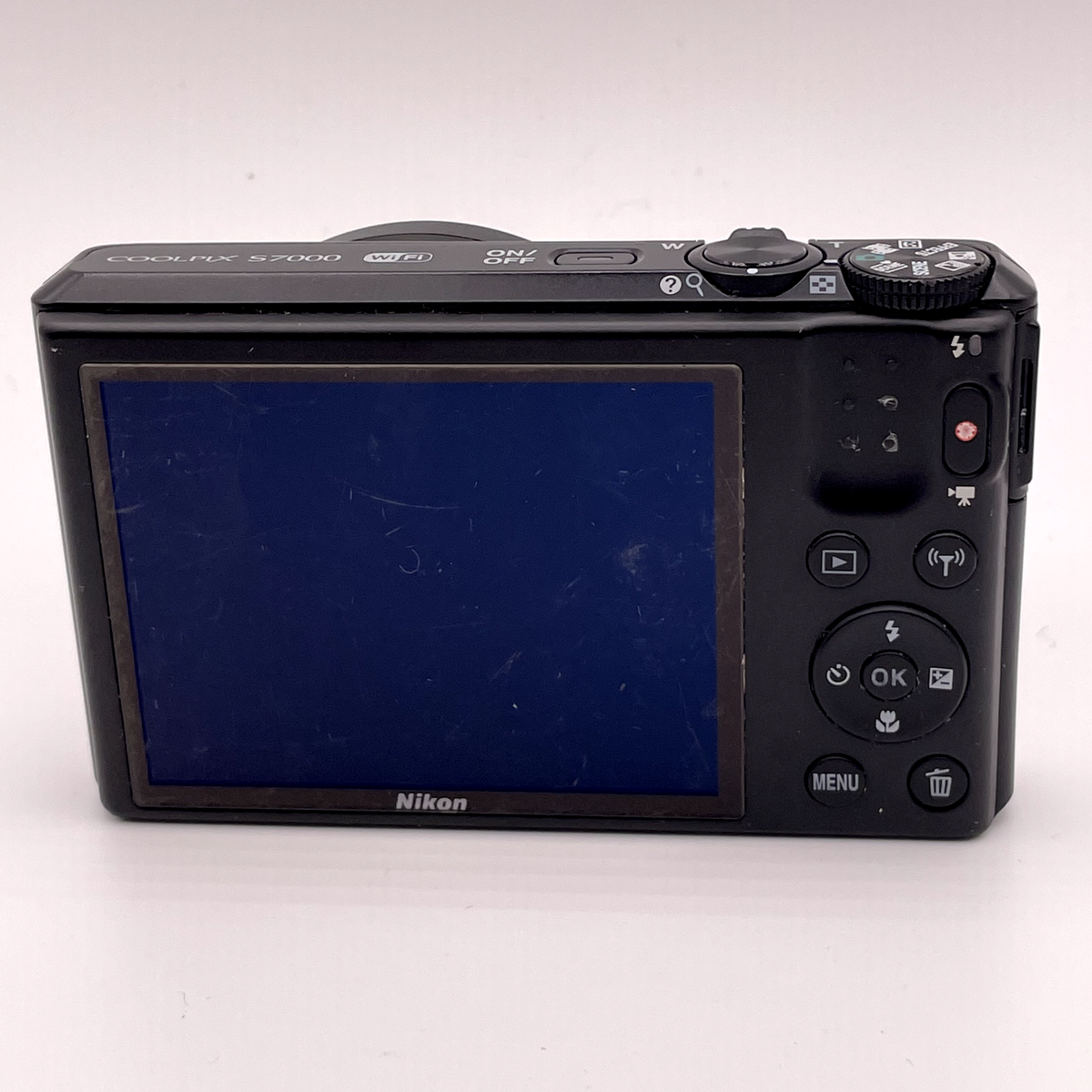 【極美品】NIKON COOLPIX S7000 Wi-Fi ブラック オールド Nikon COOLPIX S7000 16MP Digital Camera – Black – Noisy Lens – For