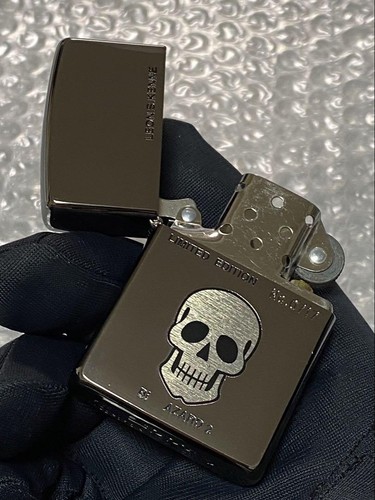 Accendino Zippo Biohazard Resident Evil Leon Edizione Limitata Vintage Made in 1998 - Foto 8 di 10