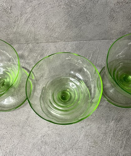 Vintage Green Glass Desert Bowls X 3 Panelled Design Very Nice Condition - Picture 8 of 14