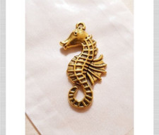 3 x Große Seepferdchen Anhänger Maritimer Schmuck + Basteln Deko Charms Gold