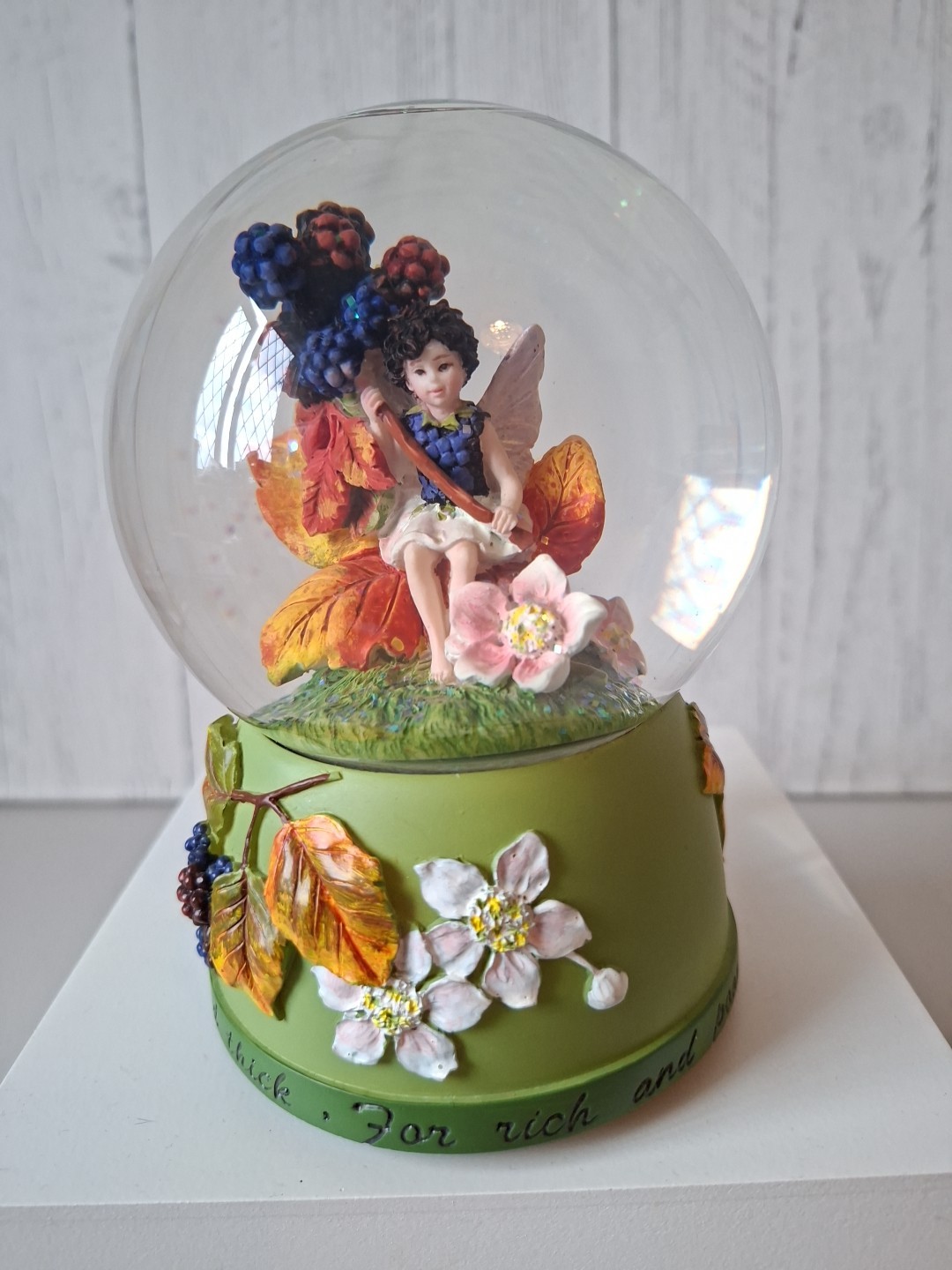Musical Snowglobe Fairy Berries Leaf Autumn Colours Glitter