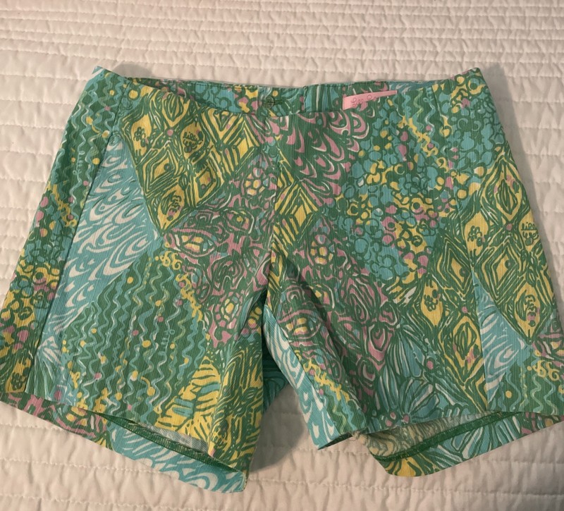 NWOT Lilly Pulitzer Green Abstract Floral Back Zip Shorts 00