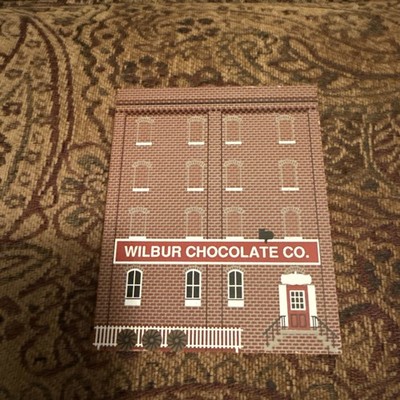 Vintage 1993 The Cat's Meow Shelf Sitter Wilbur Chocolate Company Lititz PA