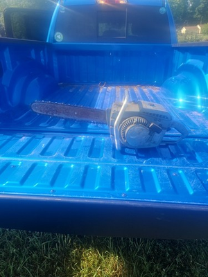 #ad HOMELITE C 52 CHAINSAW FOR PARTS SHOULD BE AN EASY FIX HAS COMPRESSION $125.00