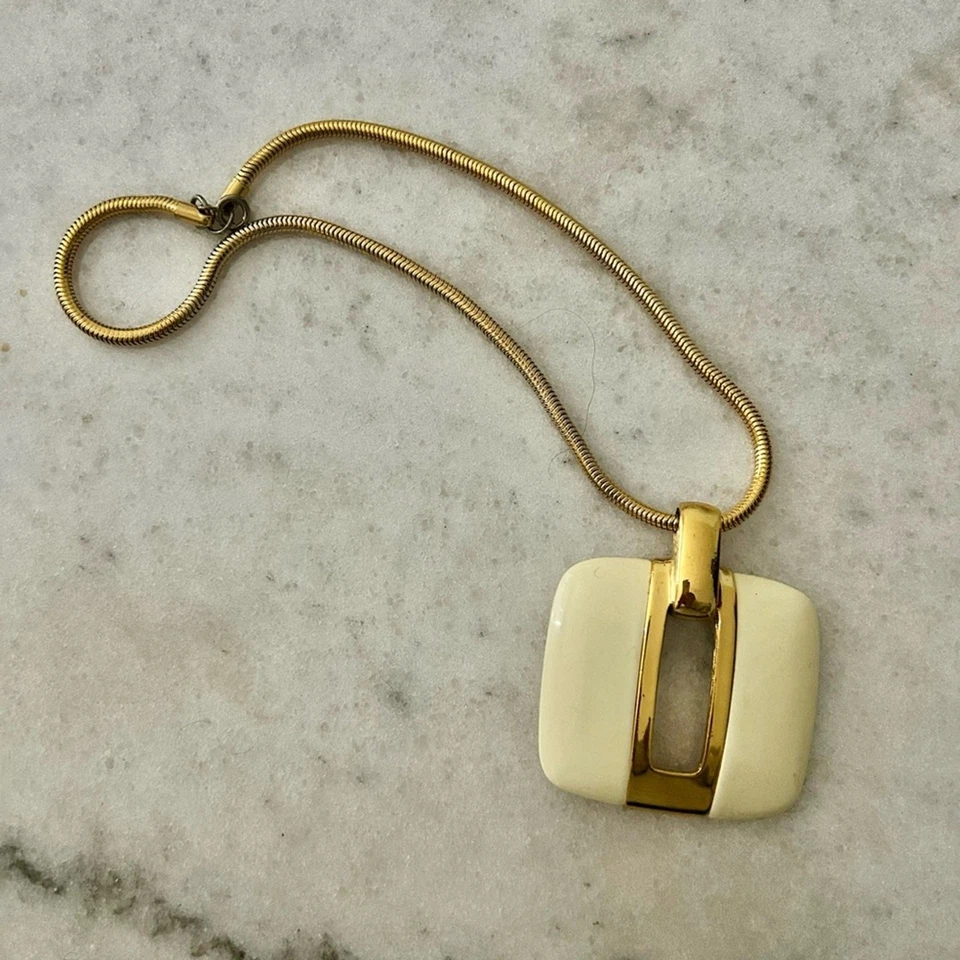 Collar colgante vintage marfil LANVIN París Foto 3 de 4