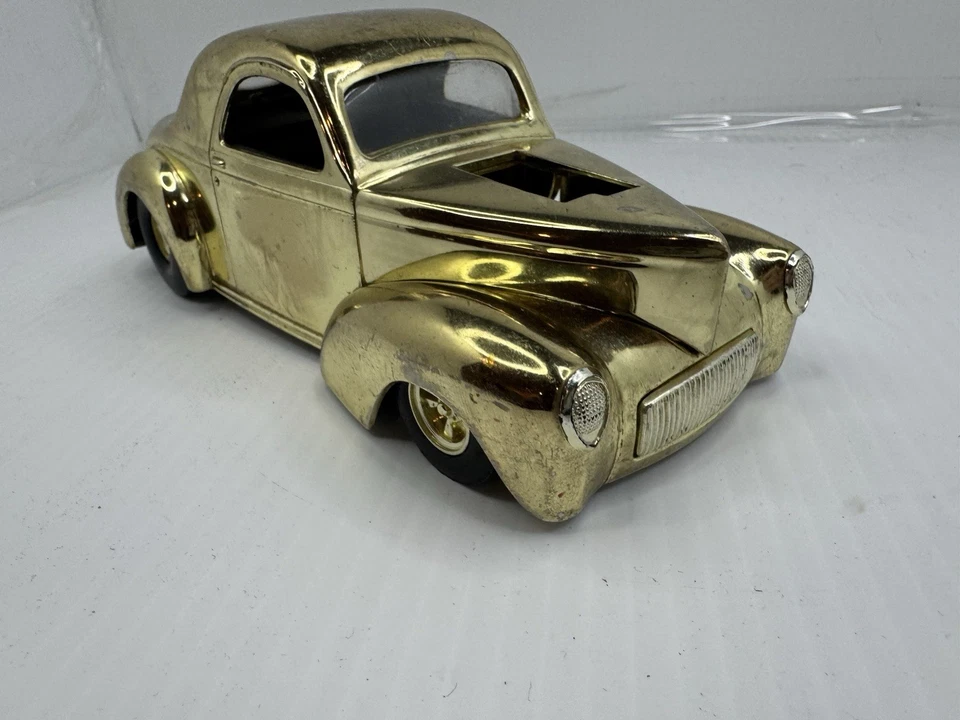 RACING CHAMPIONS 1998 HOT ROD "41 WILLYS 1:24 GOLD DIE CAST CAR - Image 4 of 4
