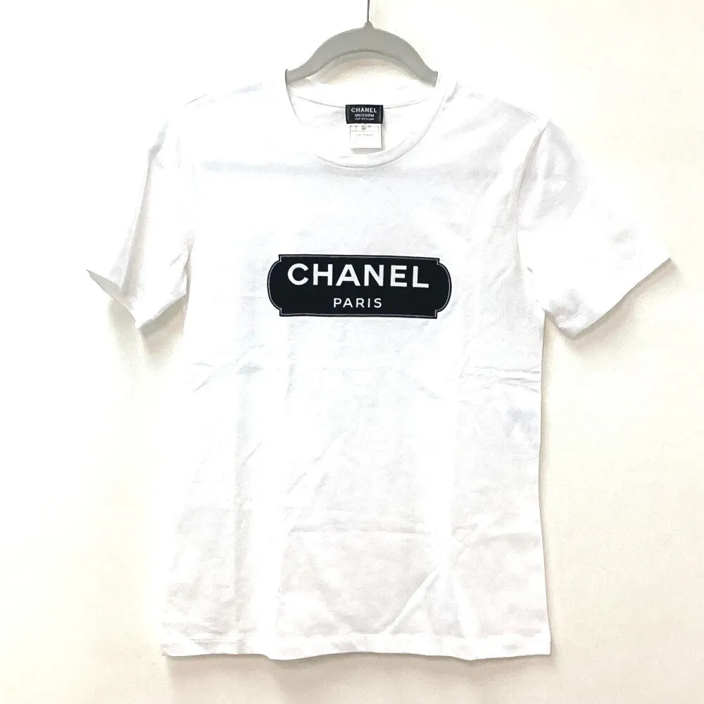 chanel logo t shirt