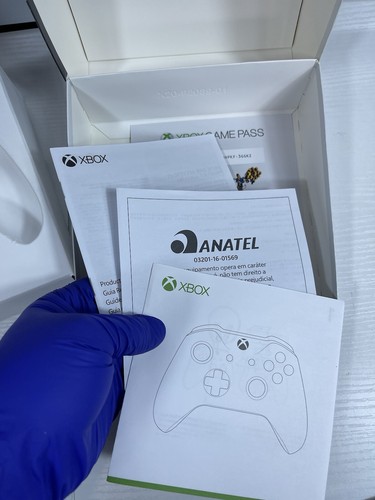 Microsoft Xbox One Fortnite Purple Limited Edition Controller (BOX ONLY) - Picture 8 of 8