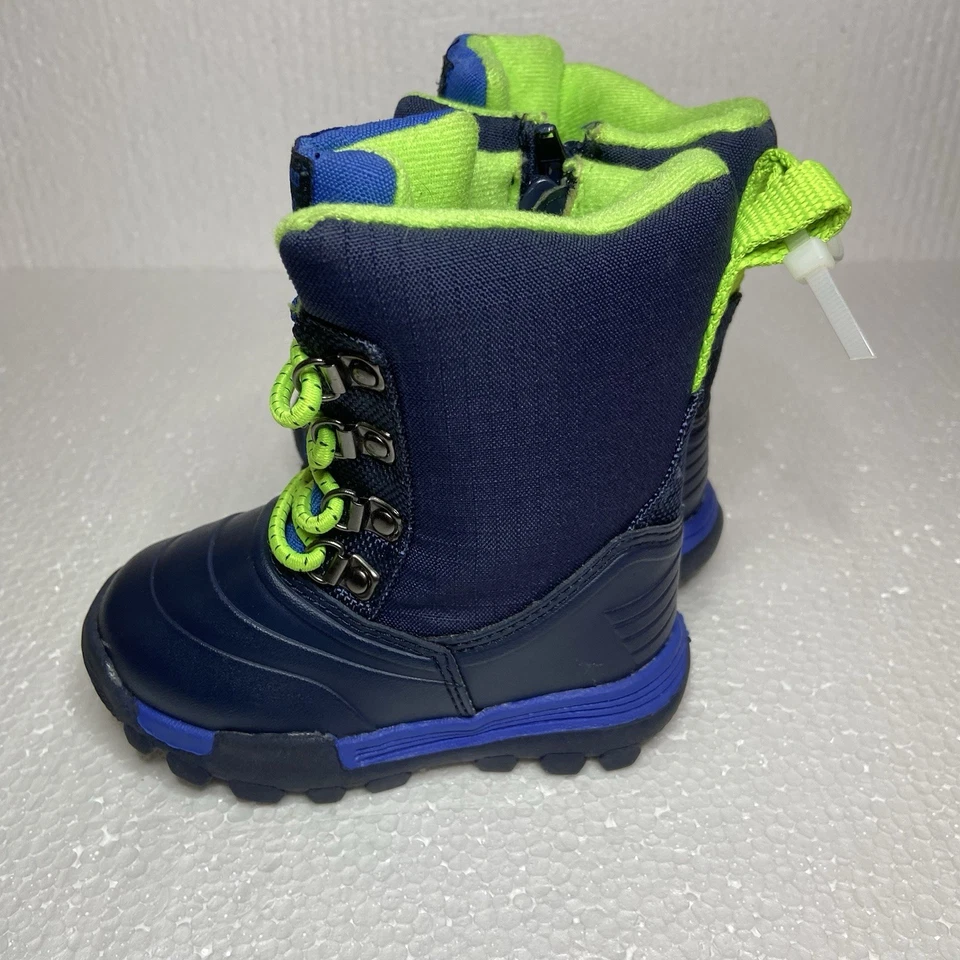 Botas de nieve Carter's azul y verde neón para bebé niño pequeño | Talla 5 Foto 3 de 4