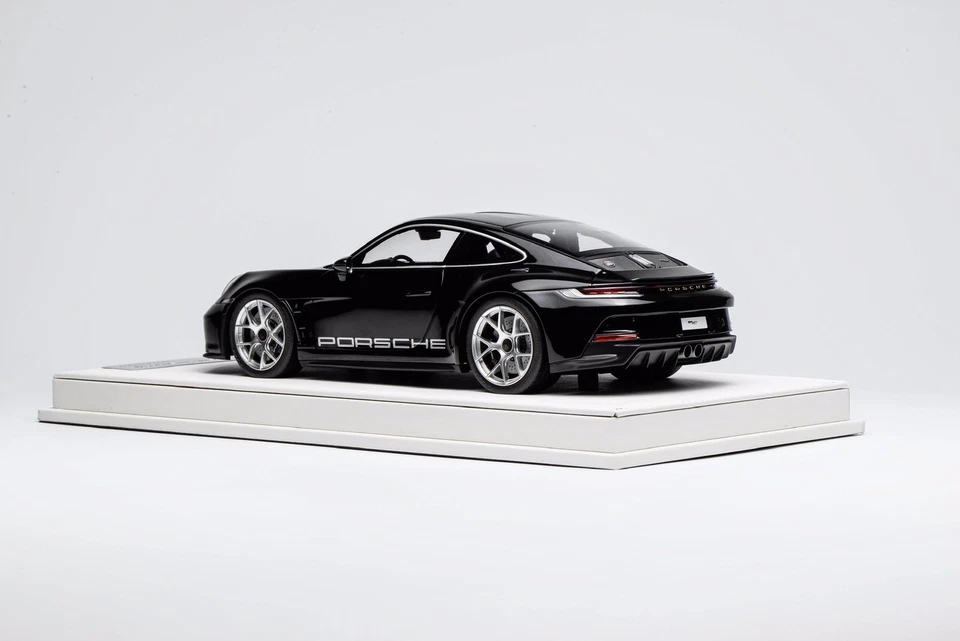 IVY Merit 1/18 Porsche 911 (992) S/T ST resina negra 15 piezas sin Minichamps sin Norev Foto 4 de 4