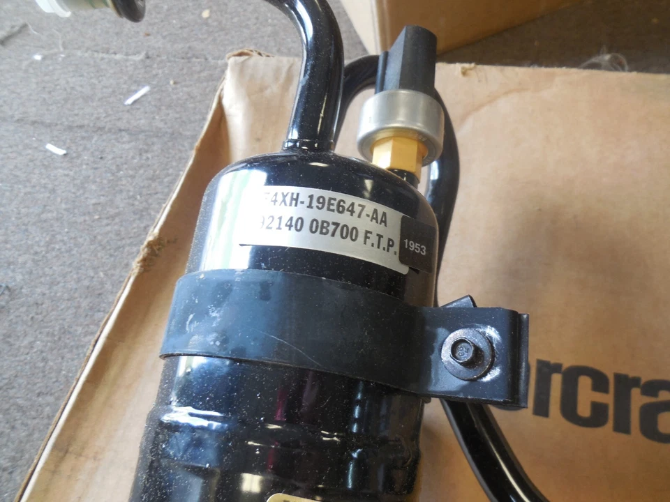 NOS 1993-1998 Mercury Villager A/C Accumulator F4XY-19C836-A - Image 2 of 3