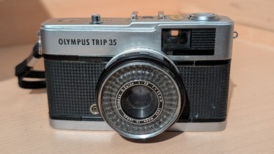 Olympus Trip 35 D.Zuiko 40mm 1:2.8 Lens