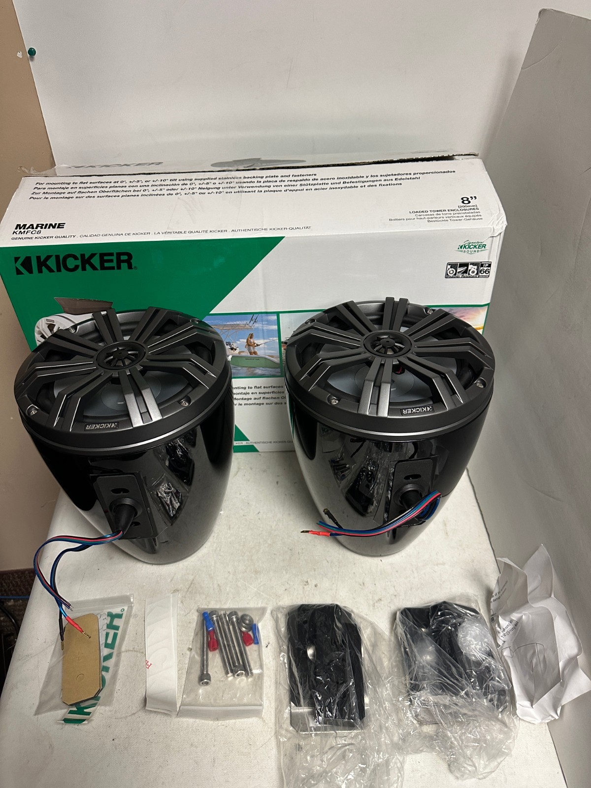 KICKER 46KMFC8 8" Flat Mount Loaded Marine Wake Towers / 46KM84L Speakers Black