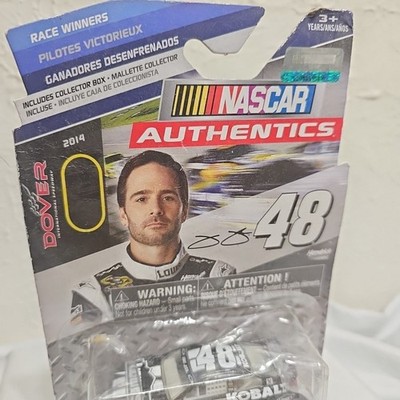Jimmie Johnson 2014 Champion Win 1:64 NASCAR Authentics Diecast