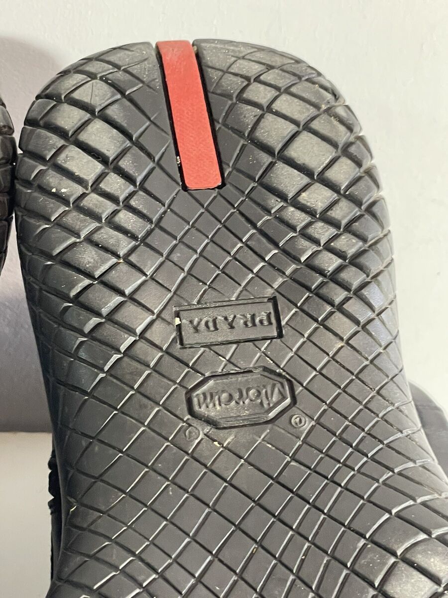 Prada Vintage 1999 Archive Runaway Leather Ankle Vibram Prada Vintage 1999 Archive Runaway Leather Ankle Vibram