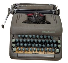 Vintage 1950s Smith-Corona Silent Typewriter thumbnail
