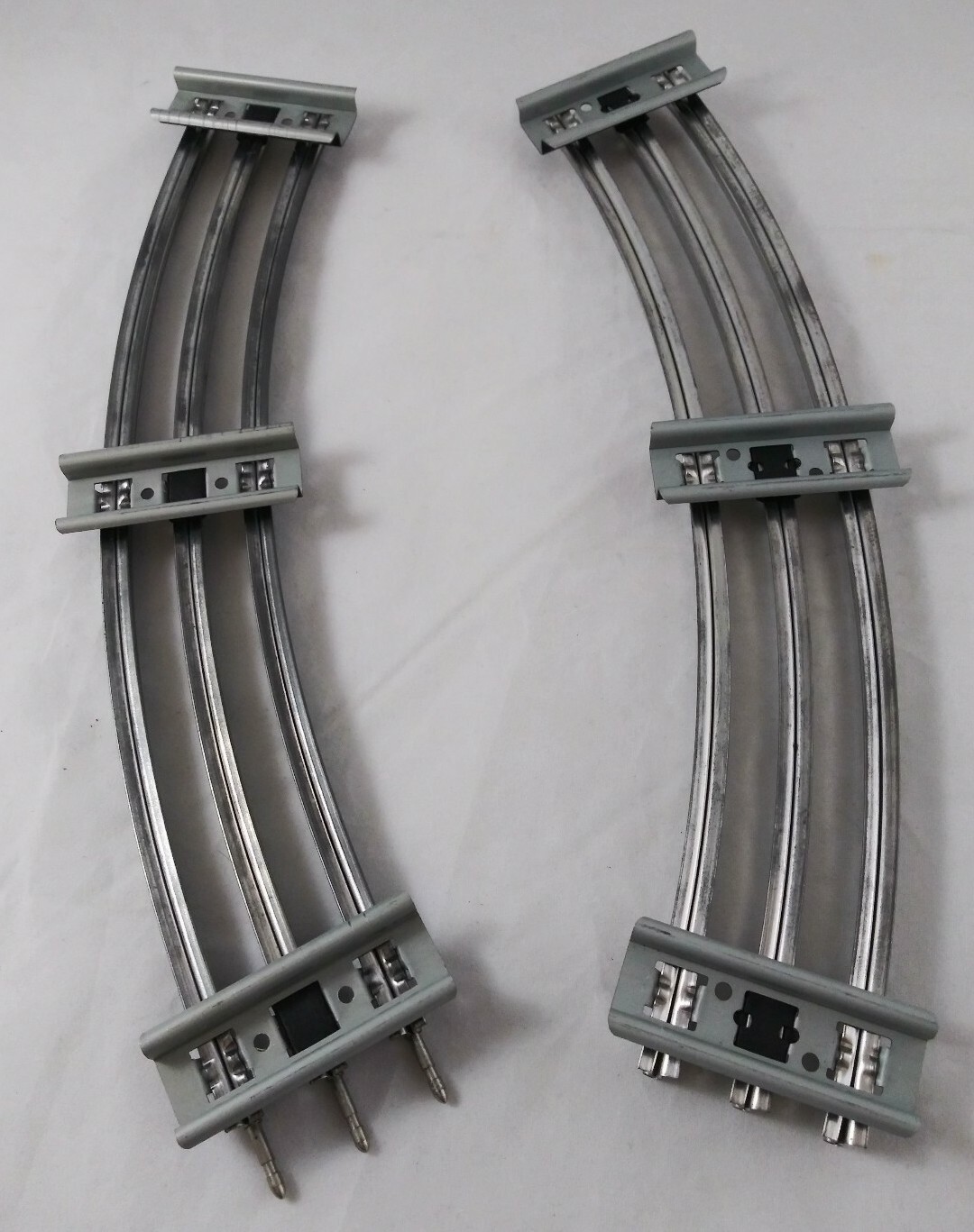 o gauge track pliers