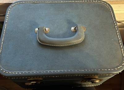 Vintage Blue Monarch Hard Train/Carry On Overnight Luggage Makeup Case w/Keys