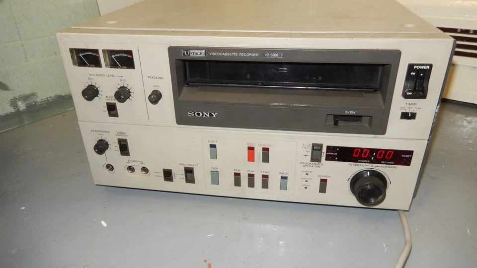SONY U Matic Video Casette Recorder VO-5800 PS - Bild 3 von 4