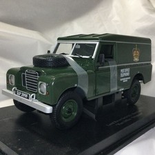 Land Rover Series III Hard Top 1 18 UNIVERSAL HOBBIES
