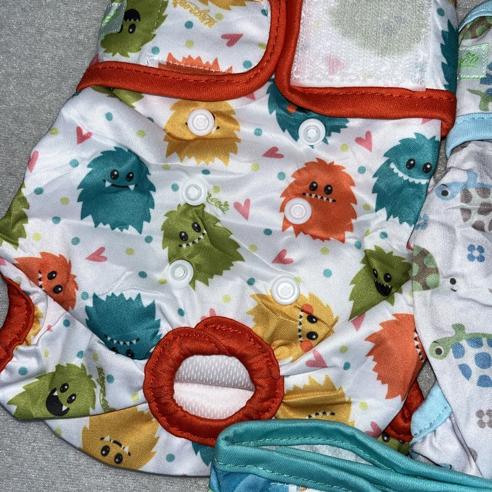 Wegreeco Washable Reusable Premium Dog Diapers, Set Of 3 Size Medium - Image 4 of 4