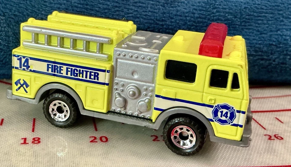 Matchbox Fire Engine Lot of 5 & Two Working Seagrave’s - Image 2 of 4