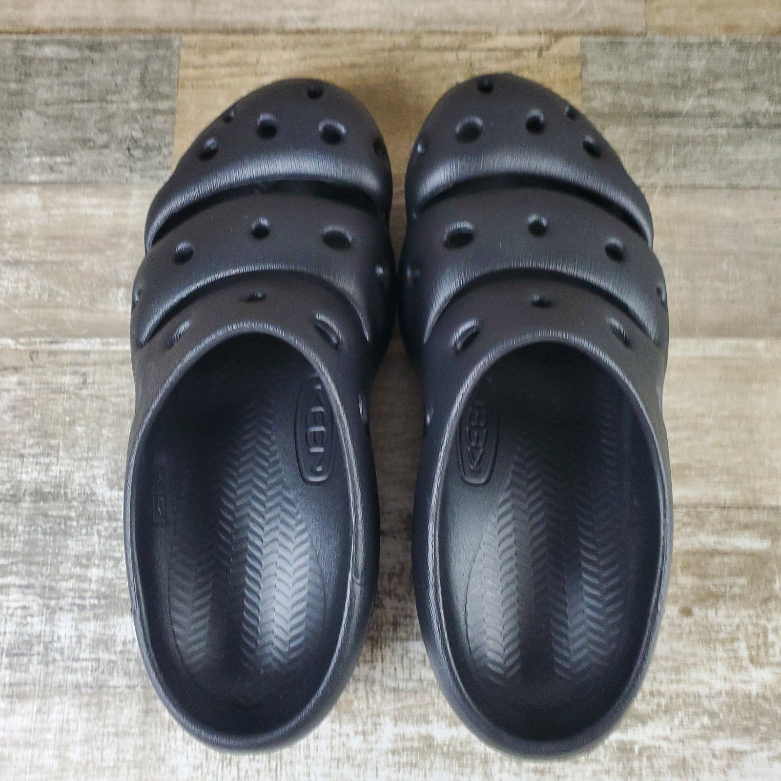 Sandalo uomo Keen Yogui taglia 12 comodo casual nero gomma punta tonda scarpe slip on