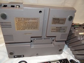 Nintendo NES Bundle Complete w/ 12 Games 2 Controllers Power & AV New 72 Pin