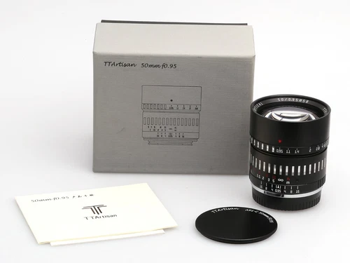 TTArtisan Teleobjektiv 50mm 1:0.95 in schwarz / silber für Fujifilm X APS-C