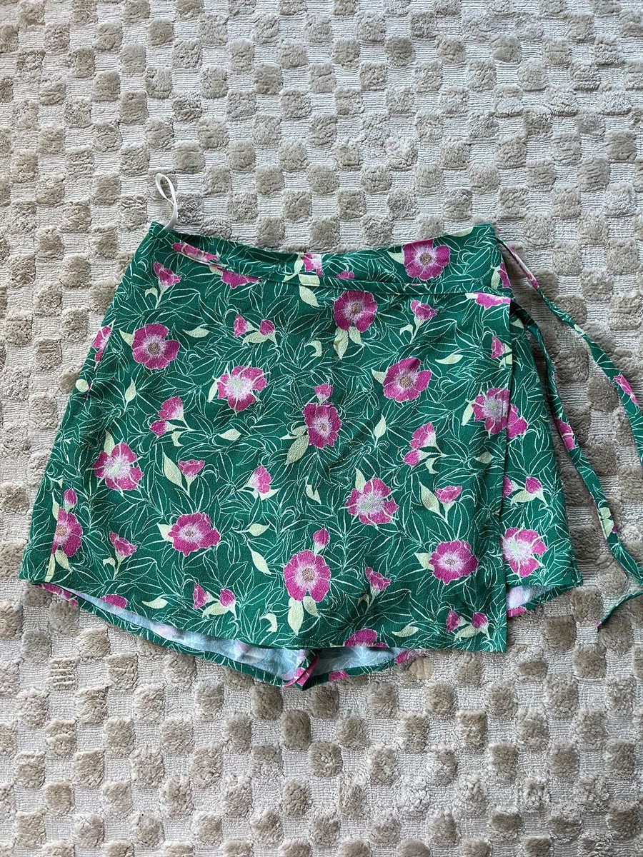 Aritzia Sunday Best Green Floral Westly pleated skort shorts