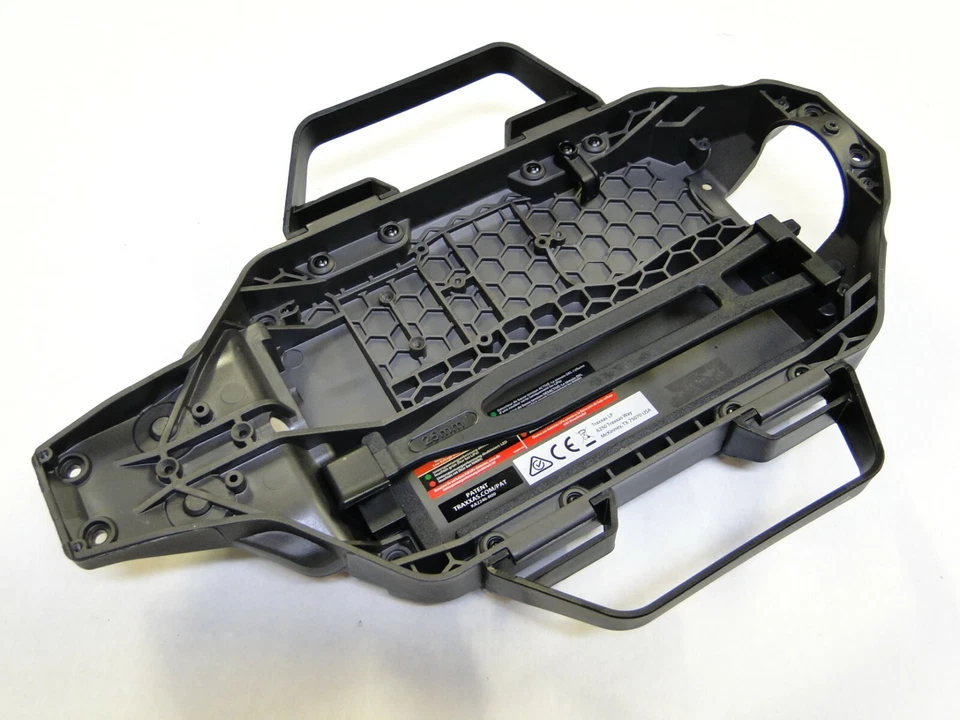 NEW TRAXXAS SLASH 1/10 4X4 Chassis Set NEW Lower CG ULTIMATE Charcoal RF8 - Image 2 of 3