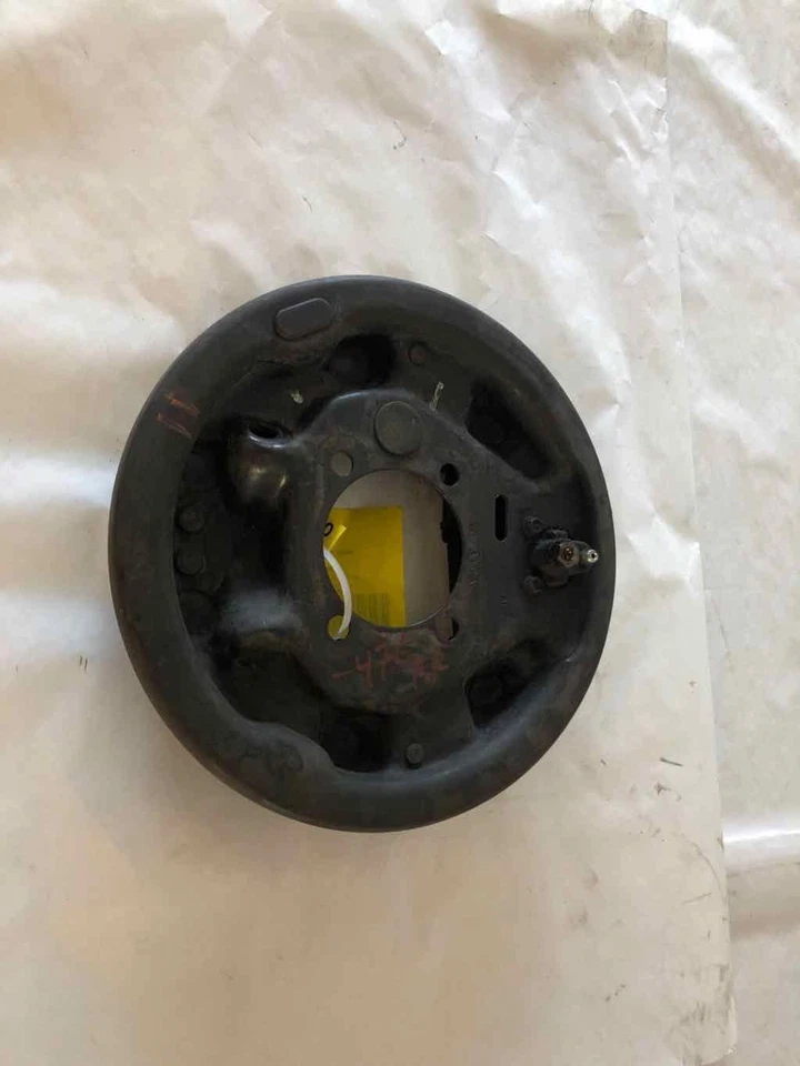 2002 SATURN VUE Rear Brake Drum Backing Plate Shield Cover Right Passenger Side - Image 3 of 4