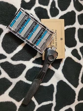 Dollar Shave Club Razor Handle + 4 Cartridges Razor Refill 6 Blade