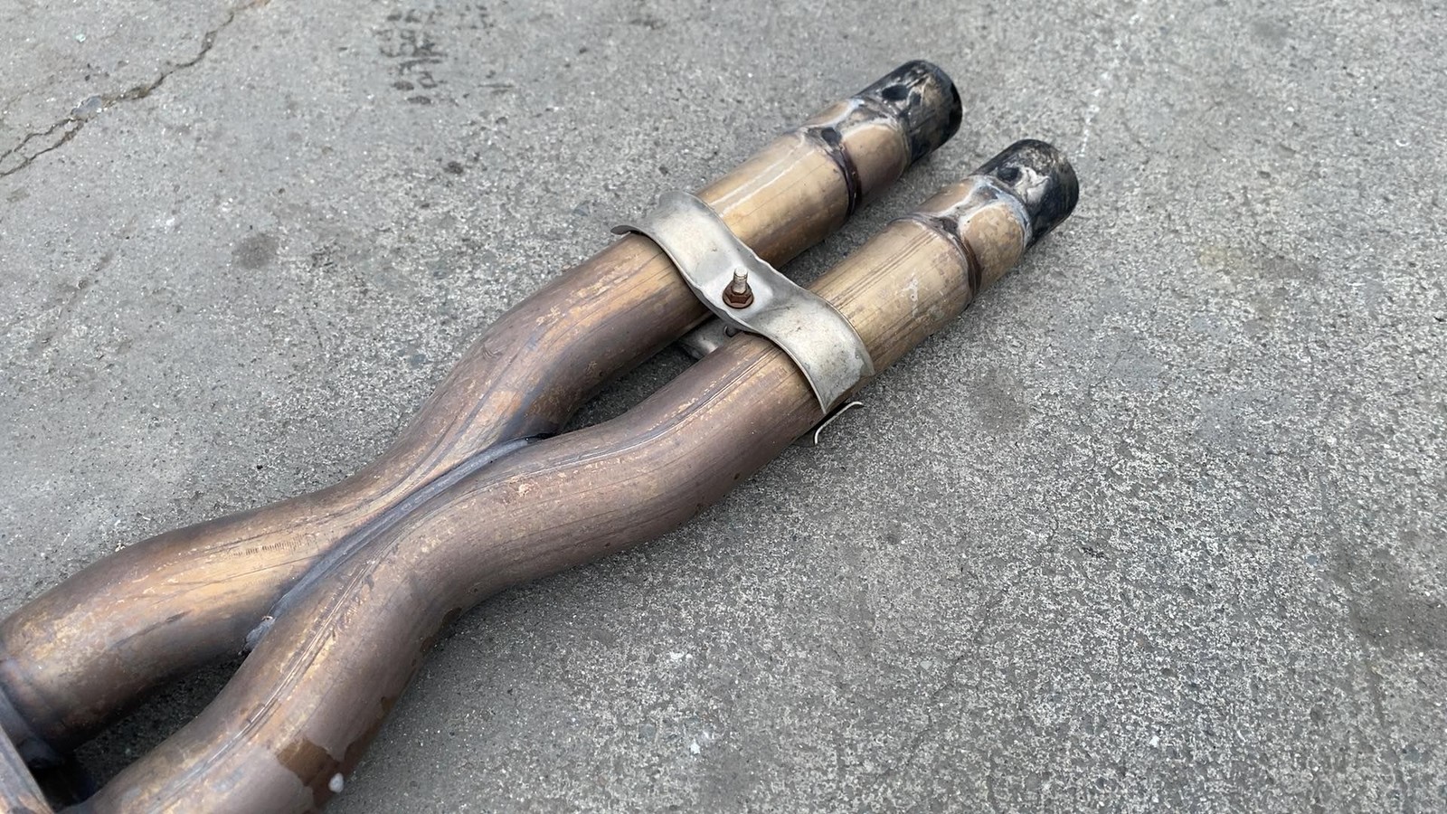 ⭕ 2014-2020 Maserati Ghibli 3.0 Center Exhaust Muffler X-Pipe Resonator Silencer