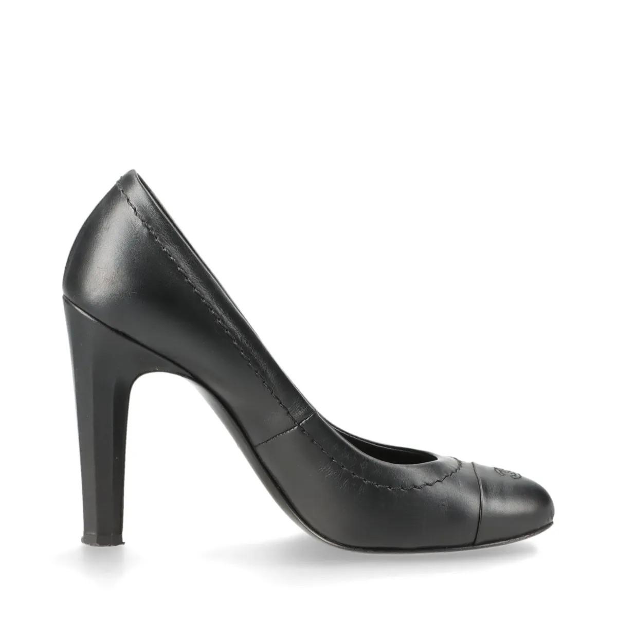 Chanel Coco Mark 11A Leather Pumps 36 Ladies' Black G27870 Heels and toes have s thumbnail 2