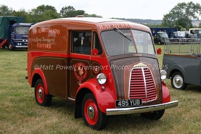 Van Foto 12x8 - Morris J Type - Ray Herritt & Sons - 495 YUB