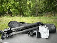 Rocketfish 65” Carbon Fiber Tripod & Rocketfish RF-TRP65C Head W/ Bag & Manuals