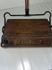 BISSELL ANTIQUE SWEEPER Standard Wood Carpet Sweeper