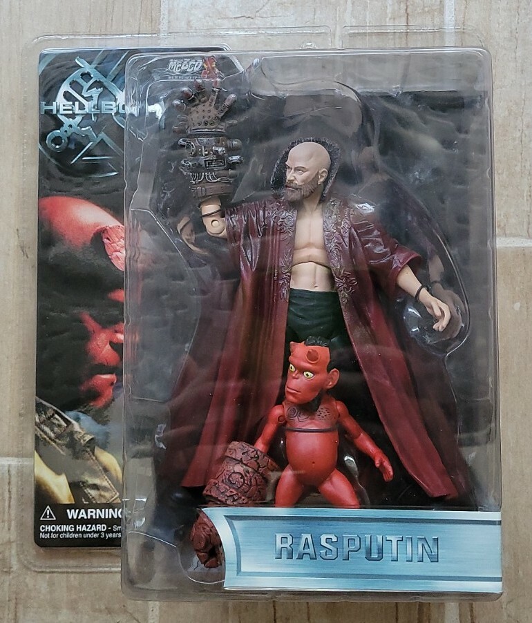 「ヘルボーイ」【2004コミコン3000体限定】アクションフィギュア　メズコ NEW MEZCO TOYS RASPUTIN W/ BABY HELLBOY SERIES 1 HELLBOY