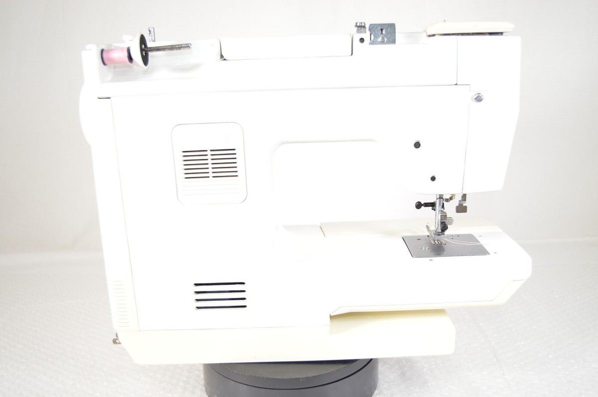 その他 JUKI HZL-7800 Juki HZL-7800 Computerized Sewing Machine Embroidery Tested