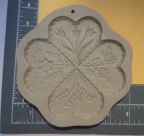 VTG. 1994 HILL DESIGN "FOUR HEARTS" BROWN BAG COOKIE ART MOLD-Retired-Displayed! - Picture 3 of 3