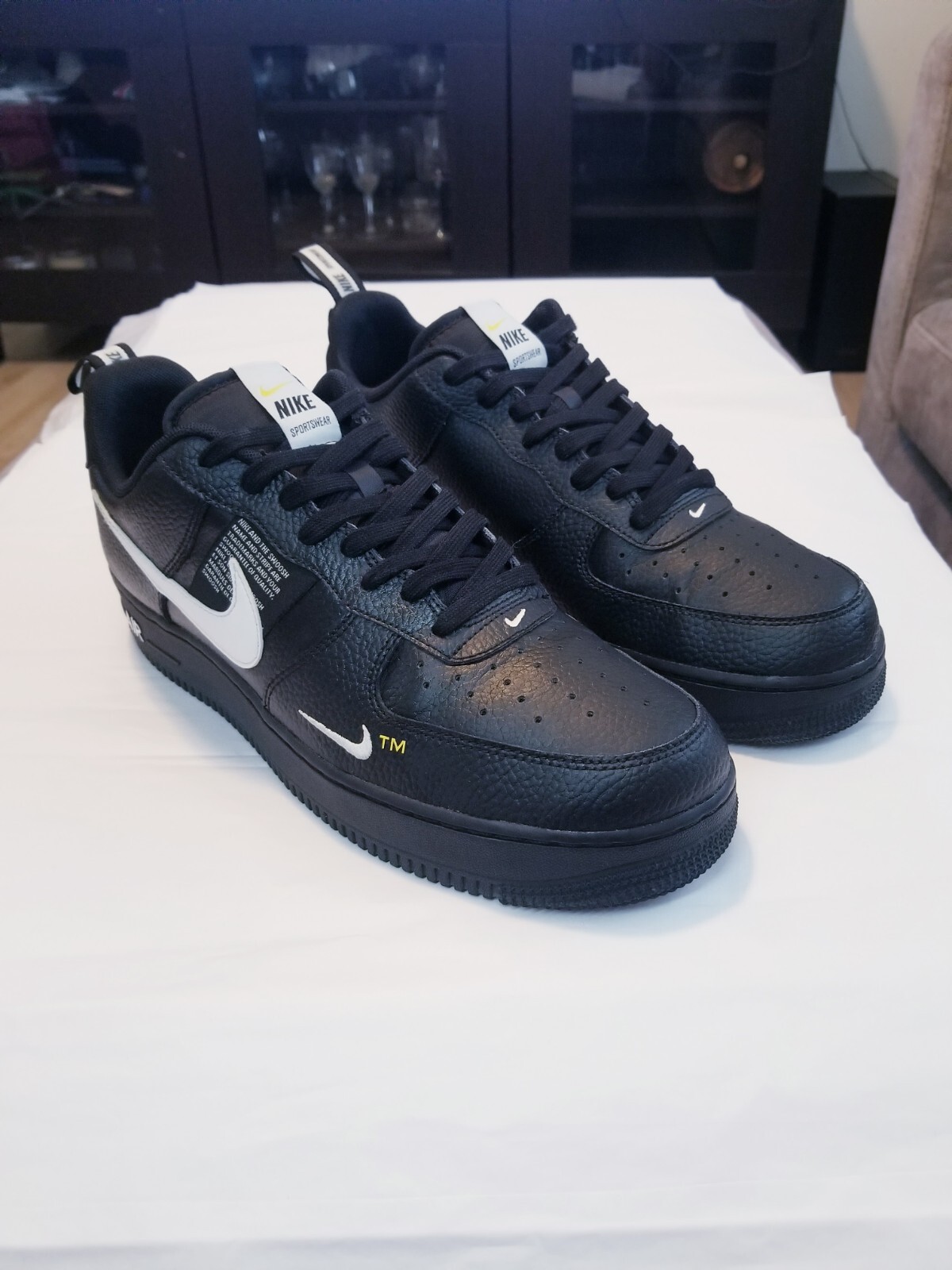 Nike Air Force 1 '07 LV8 Overbranding 