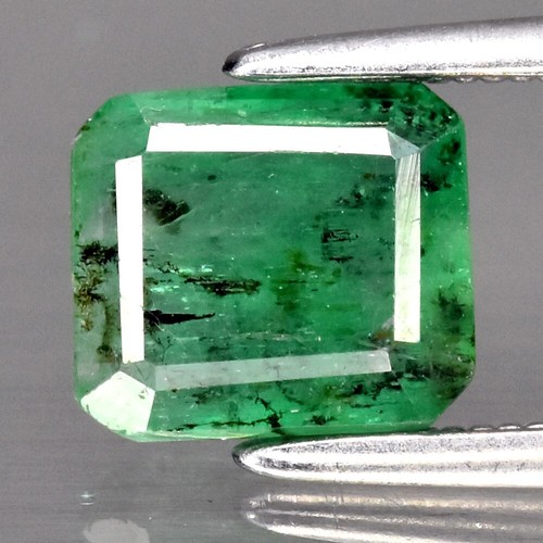 💎 1.32ct 7.2x6.3mm Octagon Green Emerald - Zambia Gemstone - 第 1/4 張圖片