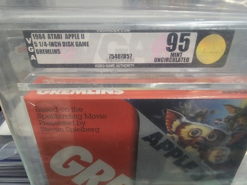 Atarisoft 1984 Apple II Gremlins Disk Game VGA graded 95+ GOLD  - Picture 4 of 4