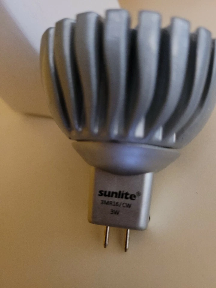 SUNLITE 3w 3MR16 GX5.3 Bi-Pin Base White Bulb LED NIB - Image 3 of 4