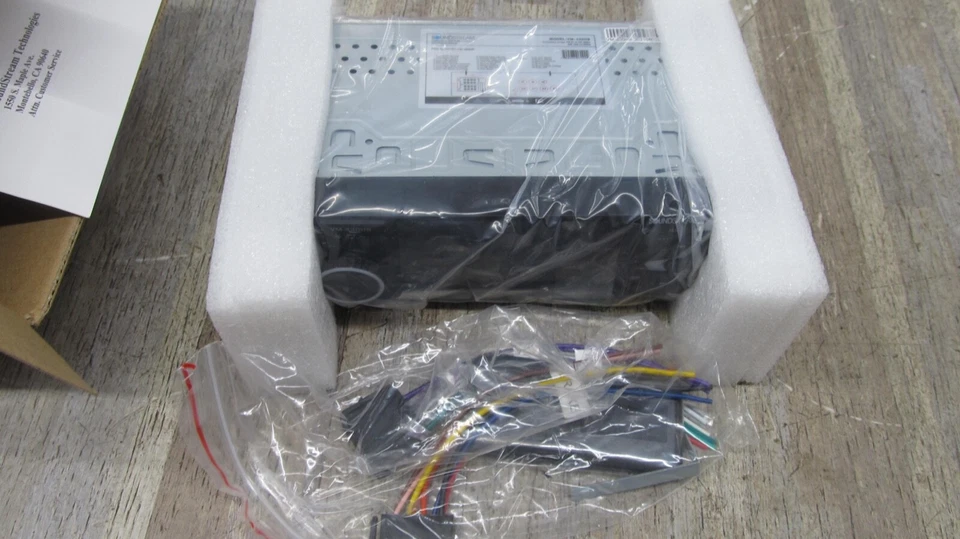 Soundstream VM-430HB 1 DIN MICRO SD USB AUX MP3 Digital Media Player Bluetooth - Image 4 of 4